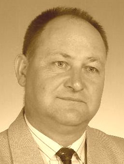 Dariusz Pawliszczy sepia