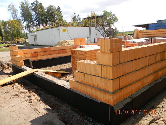 p 017